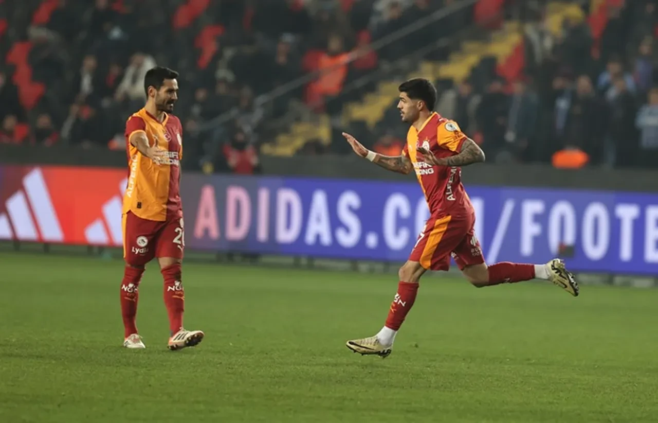 Galatasaray Fenerbahçe muhtemel 11! GS FB Süper Kupa derbi maç kadrosu ilk 11'leri netleşmeye başladı