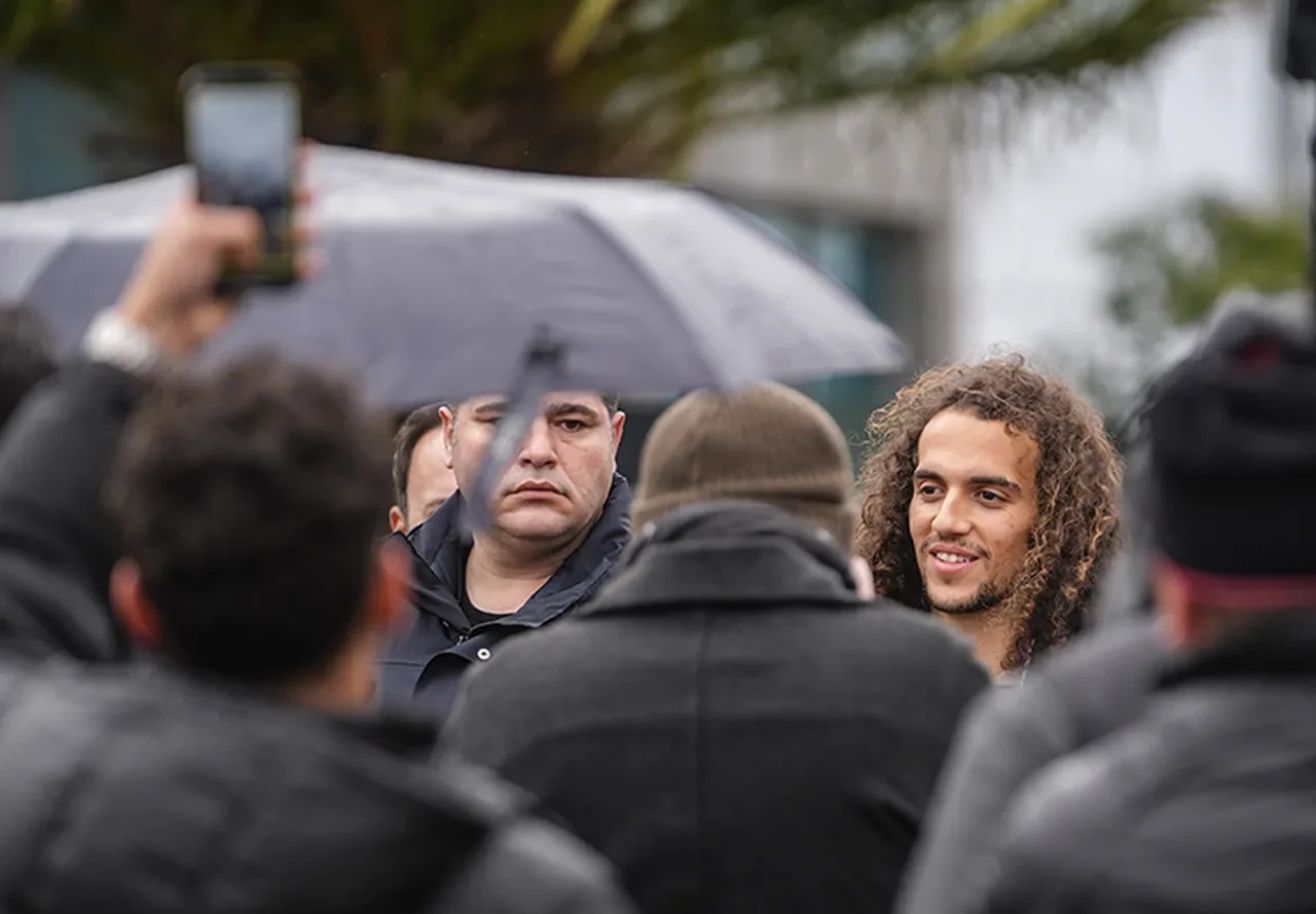 Guendouzi Galatasaray maçında oynayacak mı? Süper Kupa derbi maçında lisansı çıkabilir