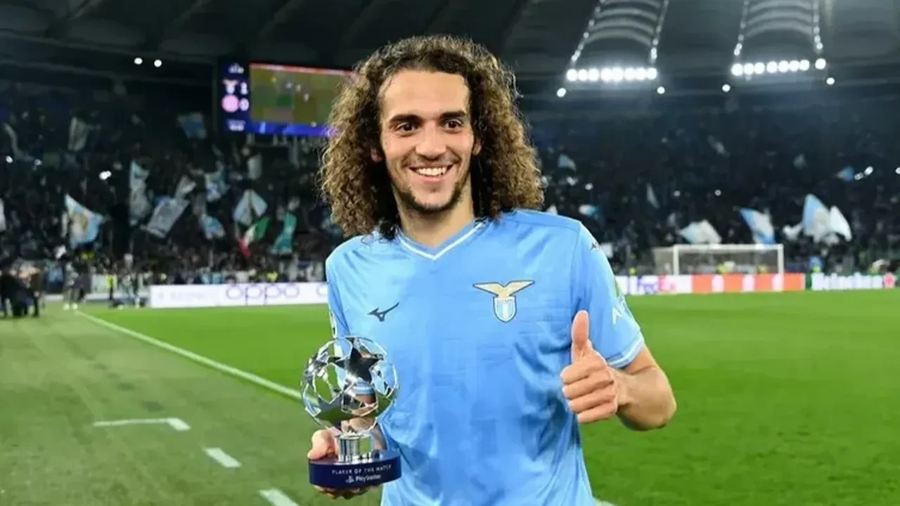 Guendouzi uçağı ne zaman, saat kaçta İstanbul'a gelecek? Guendouizi canlı uçak takip kodu