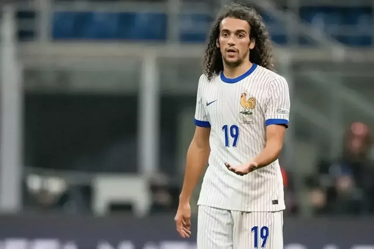 Guendouzi uçağı ne zaman, saat kaçta İstanbul'a gelecek? Guendouizi canlı uçak takip kodu