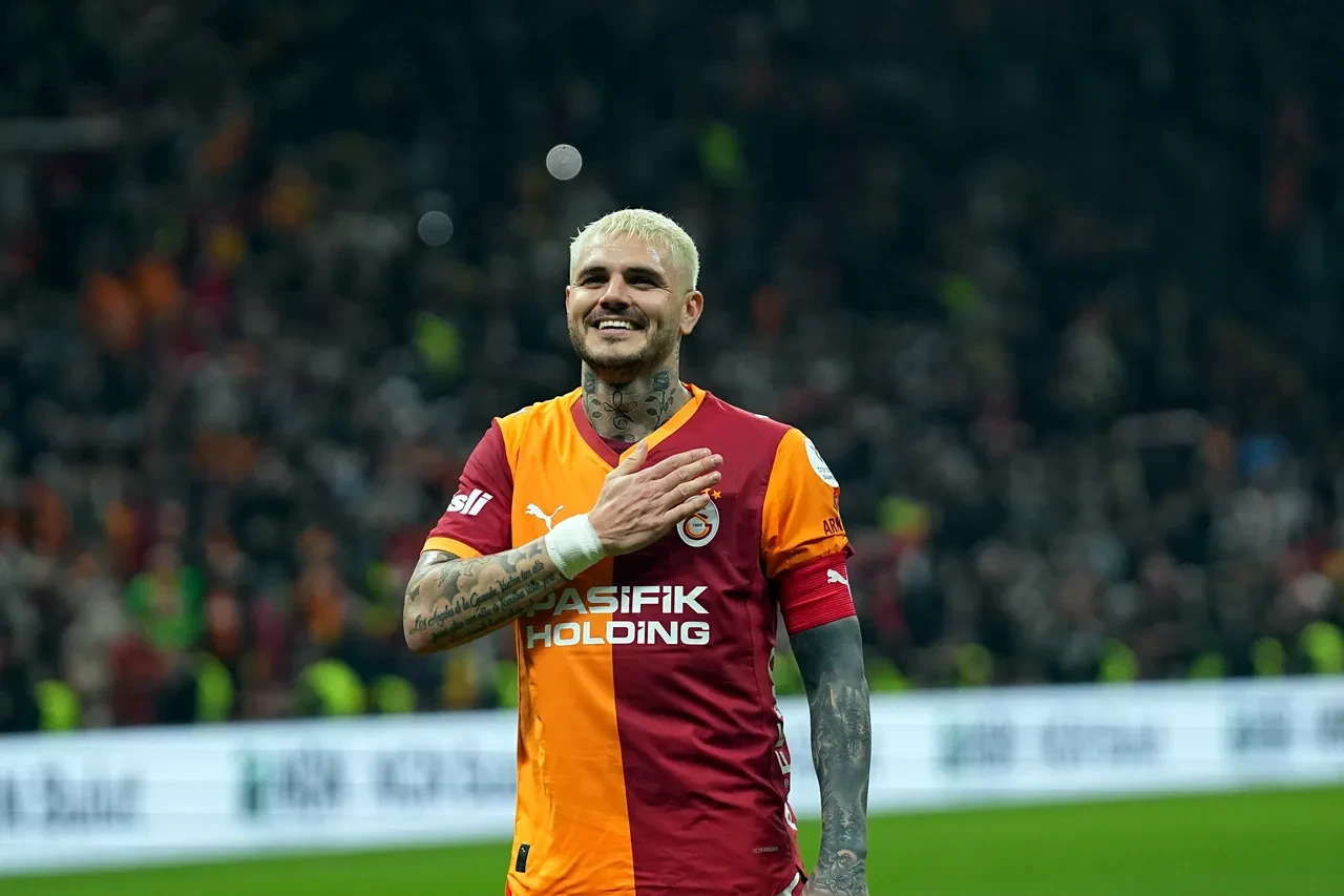 Icardi'nin gözü Hagi'nin rekorunda! Arjantinli yıldız 2 gol daha atarsa...