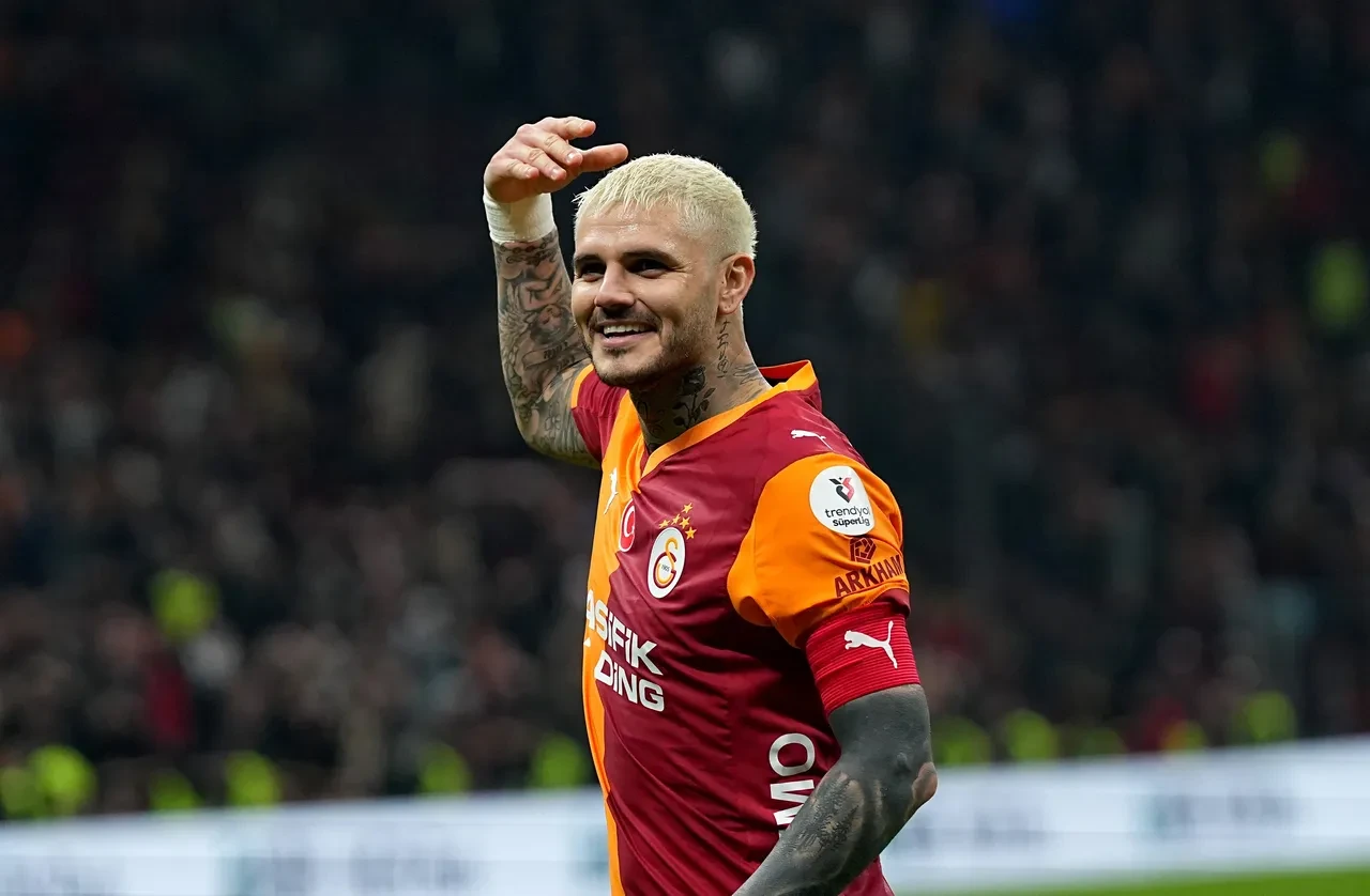 Icardi'nin gözü Hagi'nin rekorunda! Arjantinli yıldız 2 gol daha atarsa...