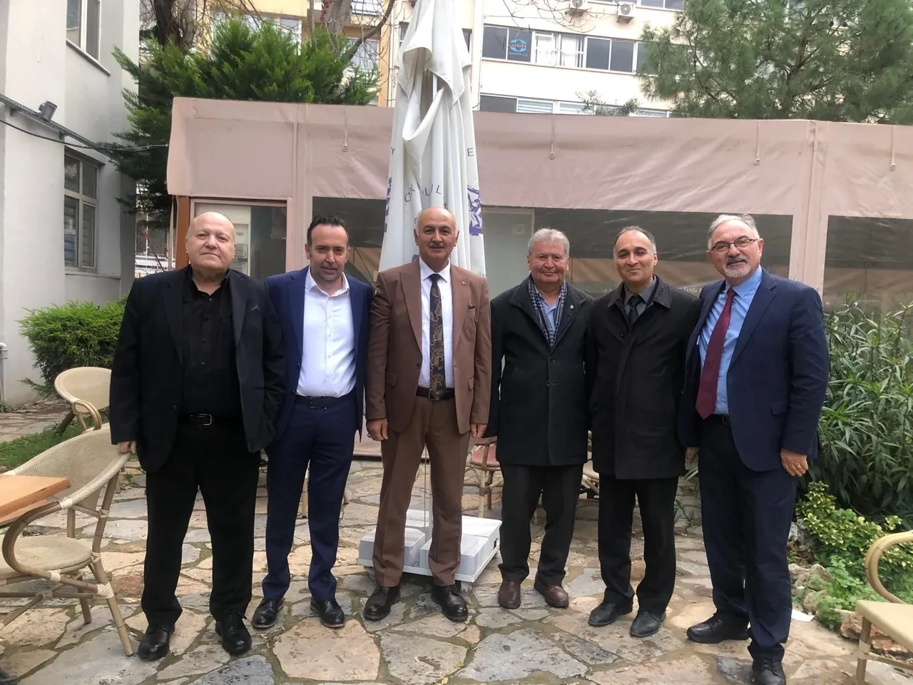 İzmir her geçen dakika çöküyor! Eğer önlem alınmazsa felaket yaşanabilir: 'Bu ilçe sular altında kalır'