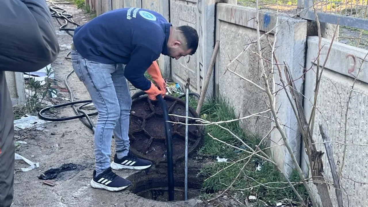 Manisa'da rögarda bebek alarmı! Acı ihbar için ekipler seferber oldu