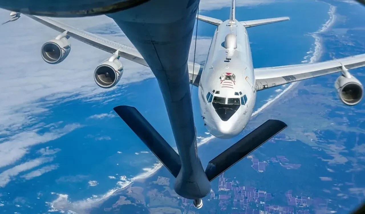 Rusya ve ABD karşı karşıya! Trump 'Kıyamet uçağı'nı harekete geçirdi