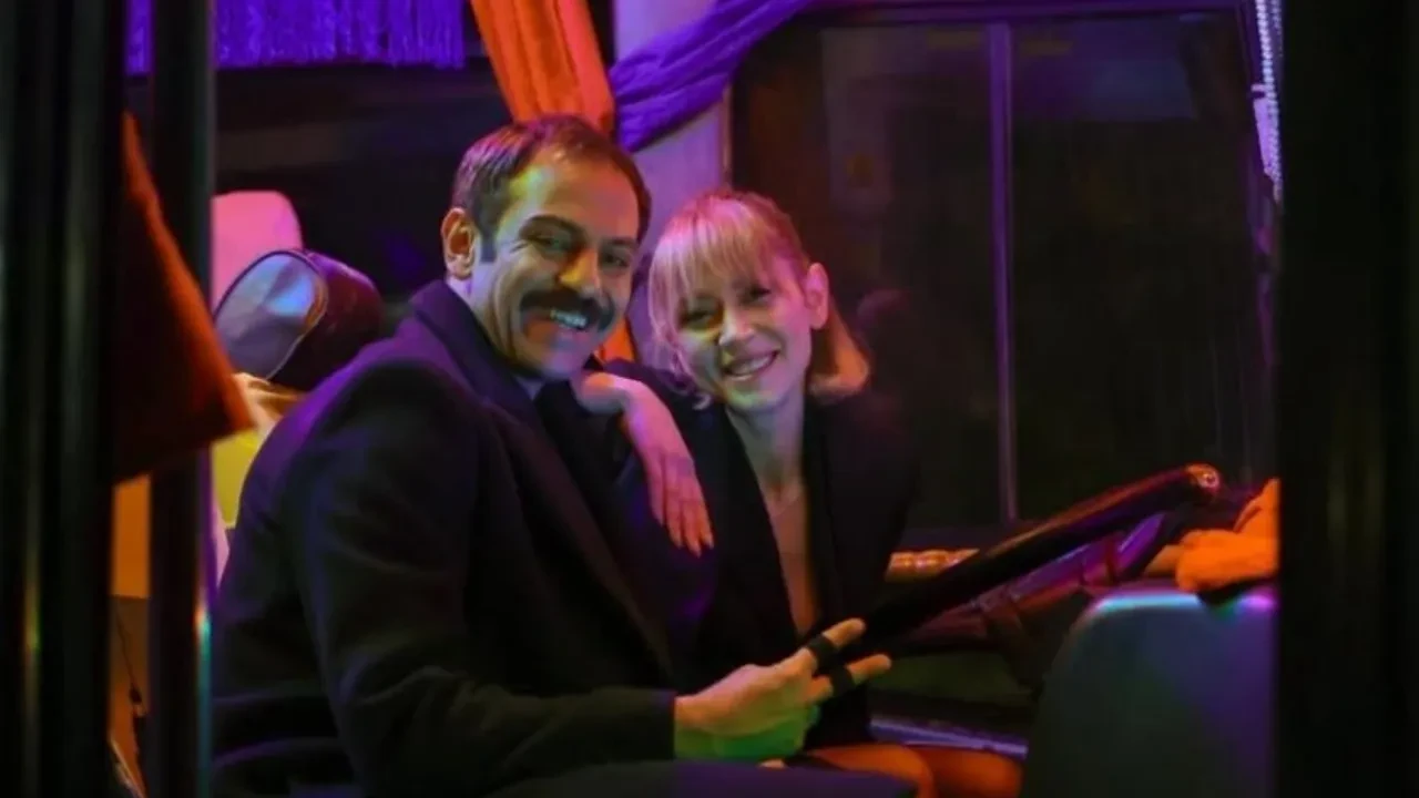 Veliaht dizisinde beklenmedik ayrılık! Hazal Türesan iddiası seyirciyi ayağa kaldırdı