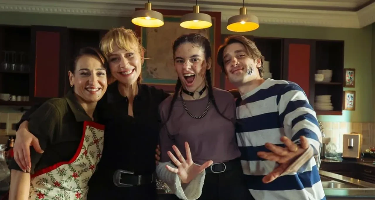 Veliaht dizisinde beklenmedik ayrılık! Hazal Türesan iddiası seyirciyi ayağa kaldırdı