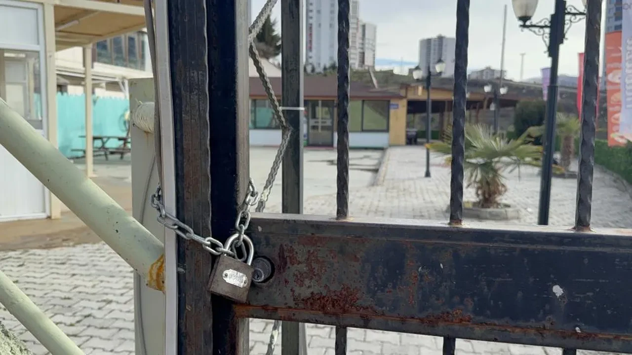 Babasını vahşice katledip, havuz deposuna gömdü! Çapraz sorguda her şeyi itiraf etti