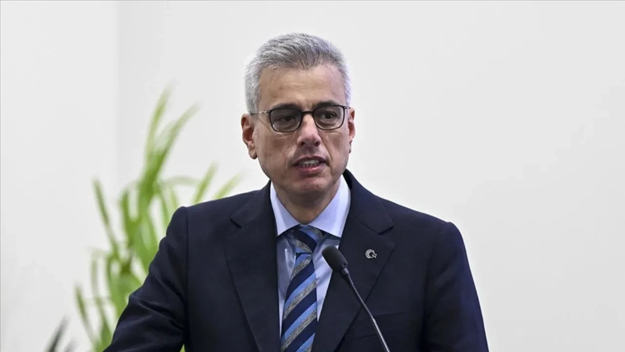 Bakan Memişoğlu sağlık sistemini kıyasladı: 'Randevu almak 6 ay sürüyor, bizde aynı gün'