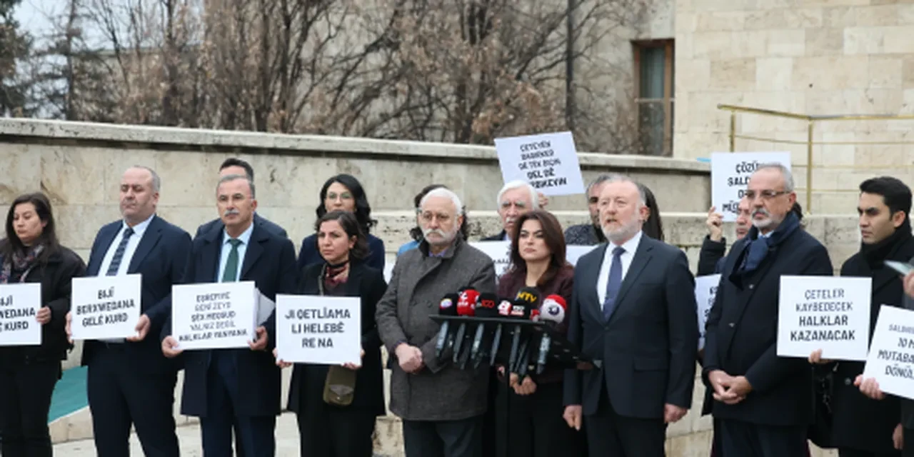 DEM Parti'den Suriye'de YPG operasyonuna tepki