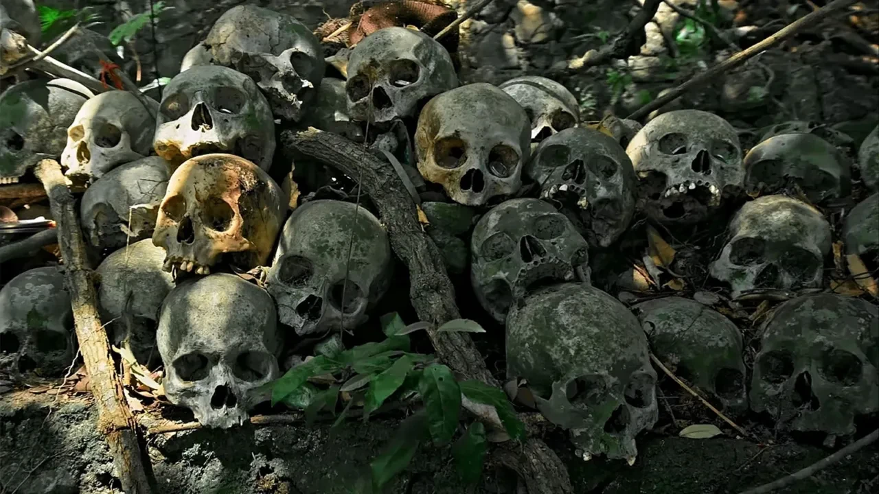 Evin bodrumu korku filminin gerçeğe dönmüş hali gibi: Yüzlerce insan kafatası ve kemiği bulundu