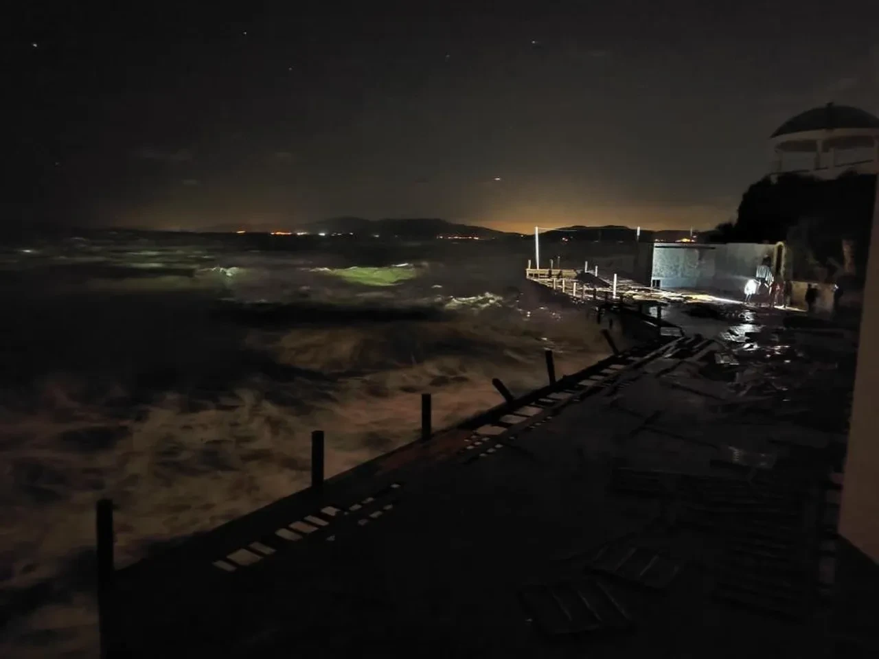 Fırtınada zorla işçi çalıştıran firma ve otel sorumluları hakkında karar verildi