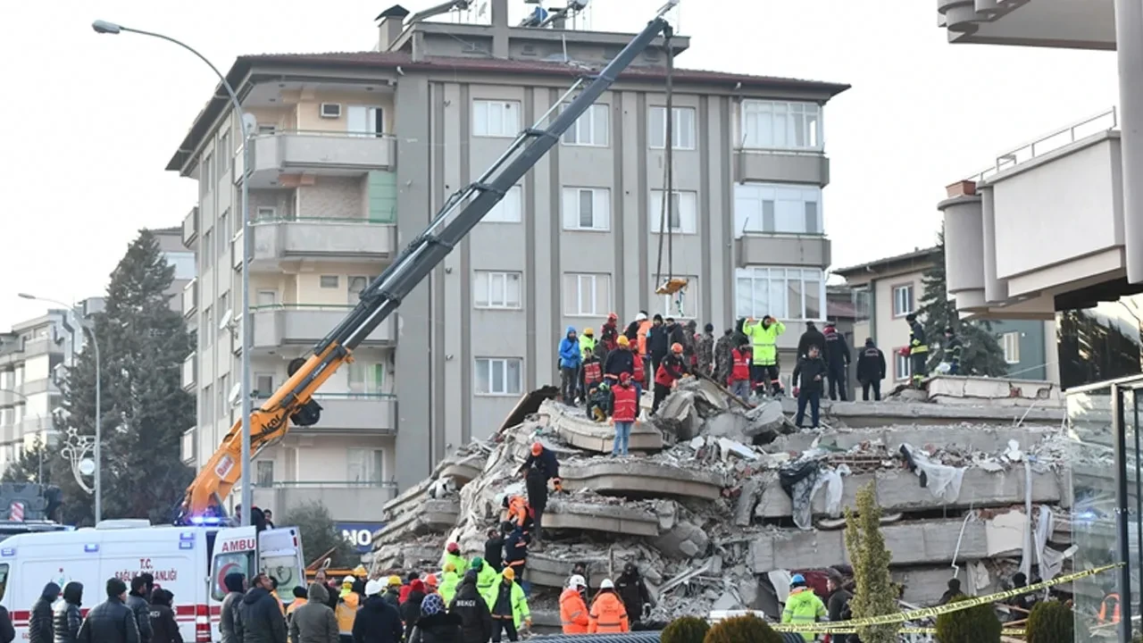 Gaziantep'te 10 kişiye mezar olan Bahar Apartmanı davasında karar verildi!