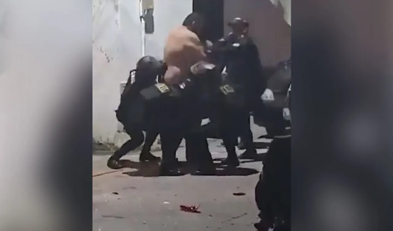 Görüntüleri izleyenler "Guatemala'nın Hulk'ı" dedi! 9 polis güçlükle yere serdi