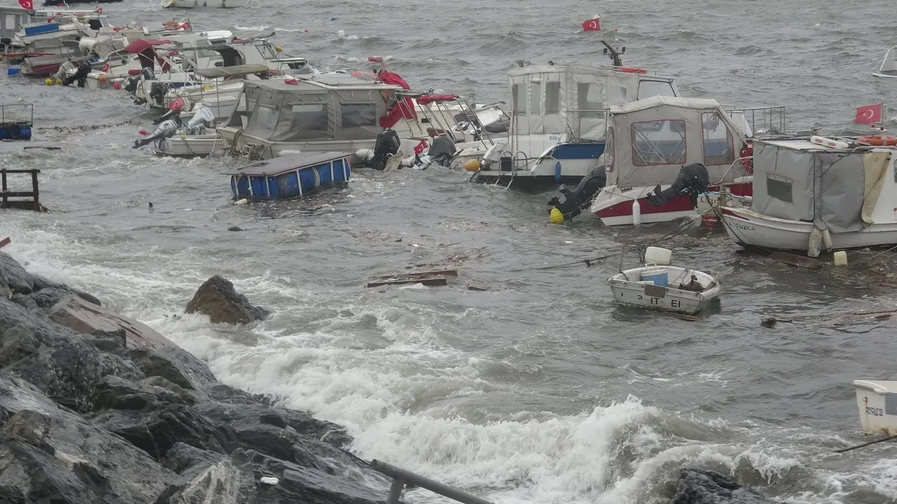 İstanbul'a yeniden fırtına geliyor! Meteoroloji, megakent ve çevresini uyardı