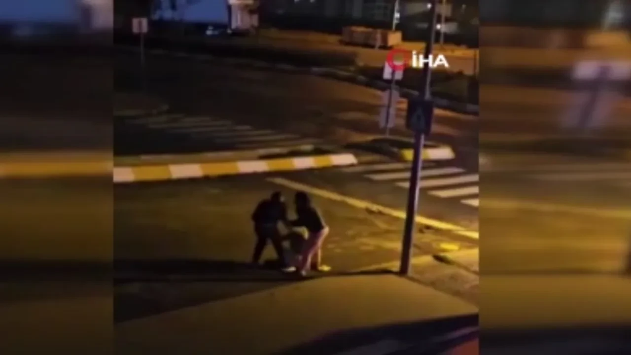 Kadınları tekme tokat dövdü, yerlerde sürükledi! Gözü dönen adam sokağı inletti: "Kocanı çağır, onu da döveceğim"