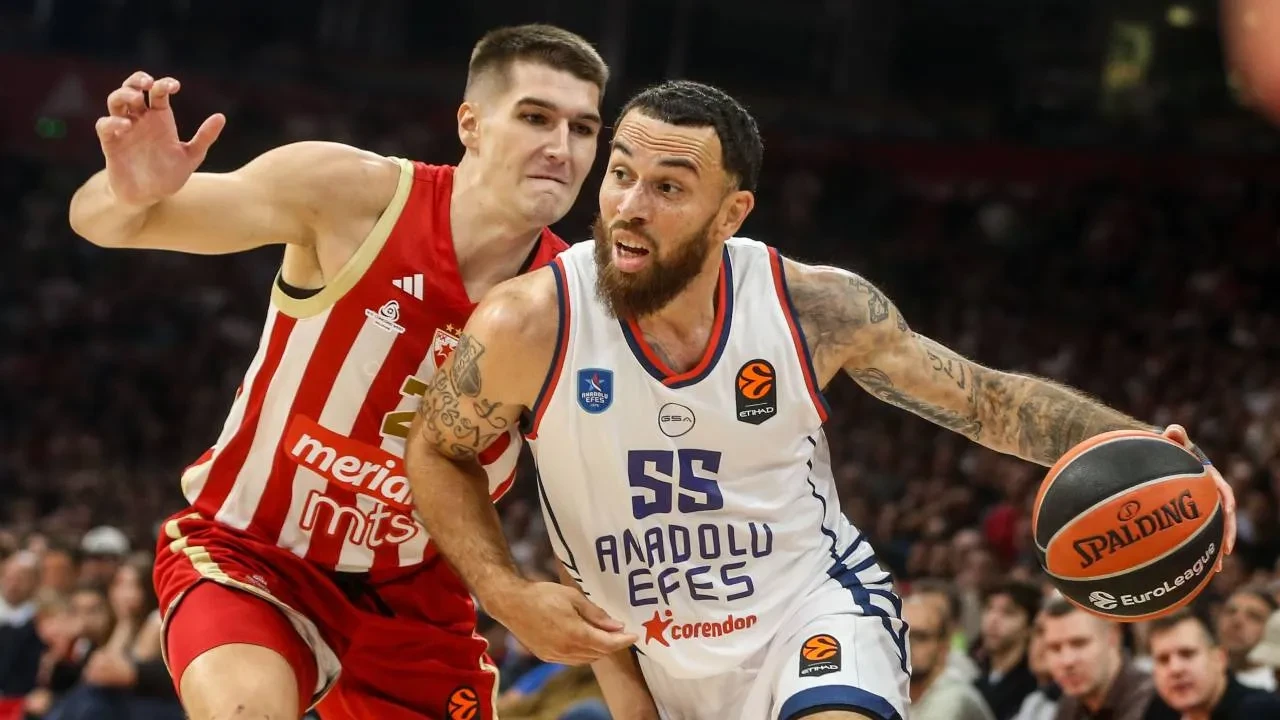 Anadolu Efes, Kızılyıldız'a kaybetti! Lacivert-beyazlılar 2. yenilgisini yaşadı