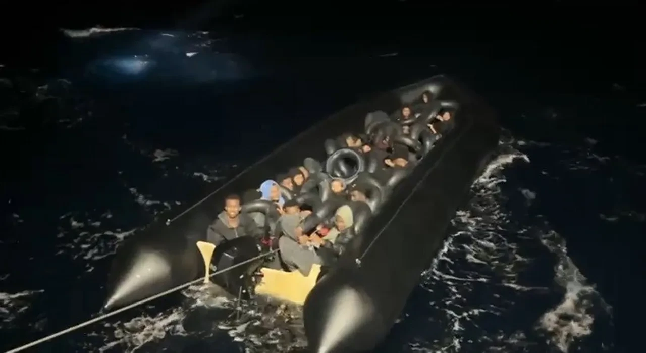 Aydın’da İHA ile denetim! Lastik botla giriş yapmaya çalıştılar