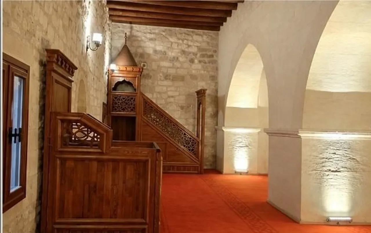 Bakan Ersoy duyurdu: Asırlık 6 cami cuma namazıyla kapılarını açıyor
