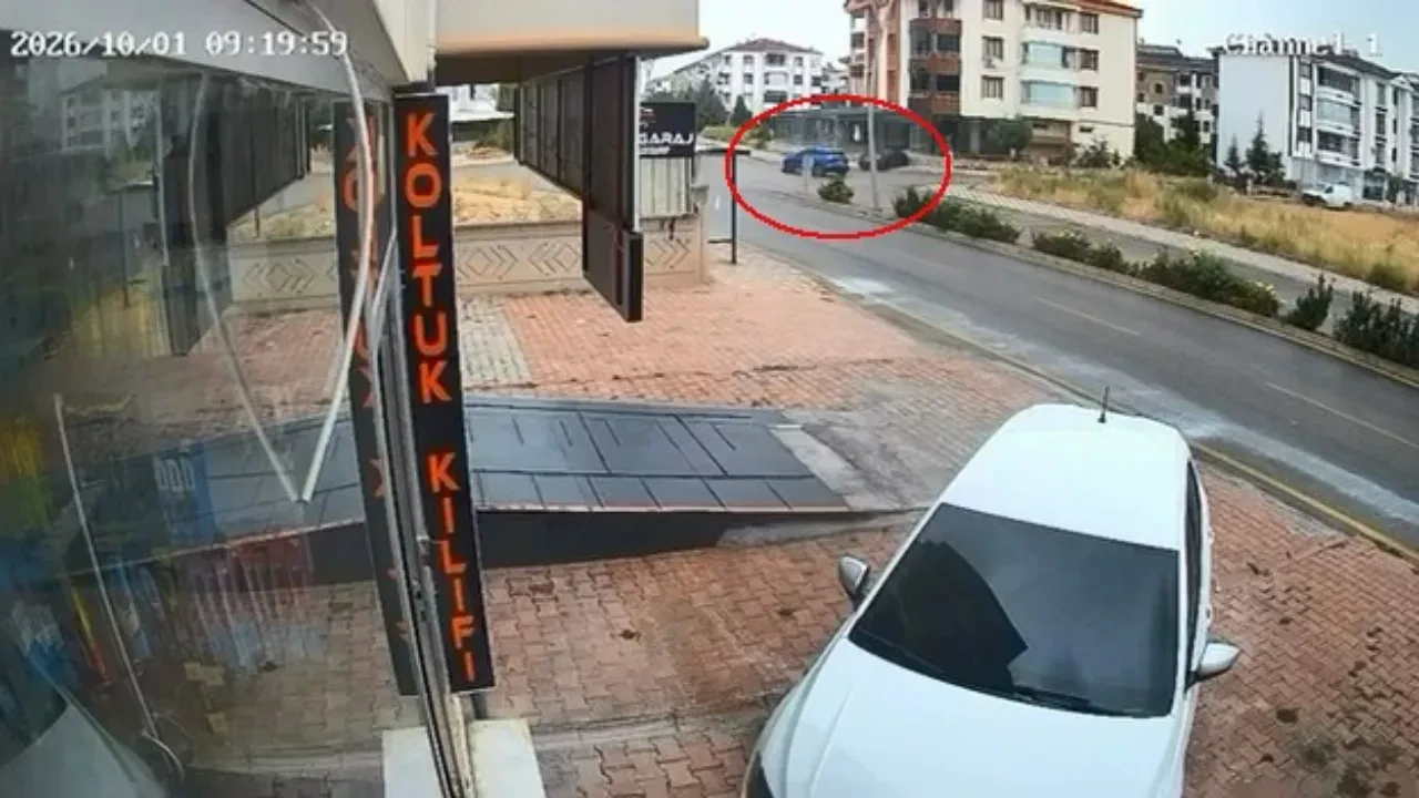 İki araç feci şekilde çarpıştı! Elazığ'da korkutan anlar kamerada