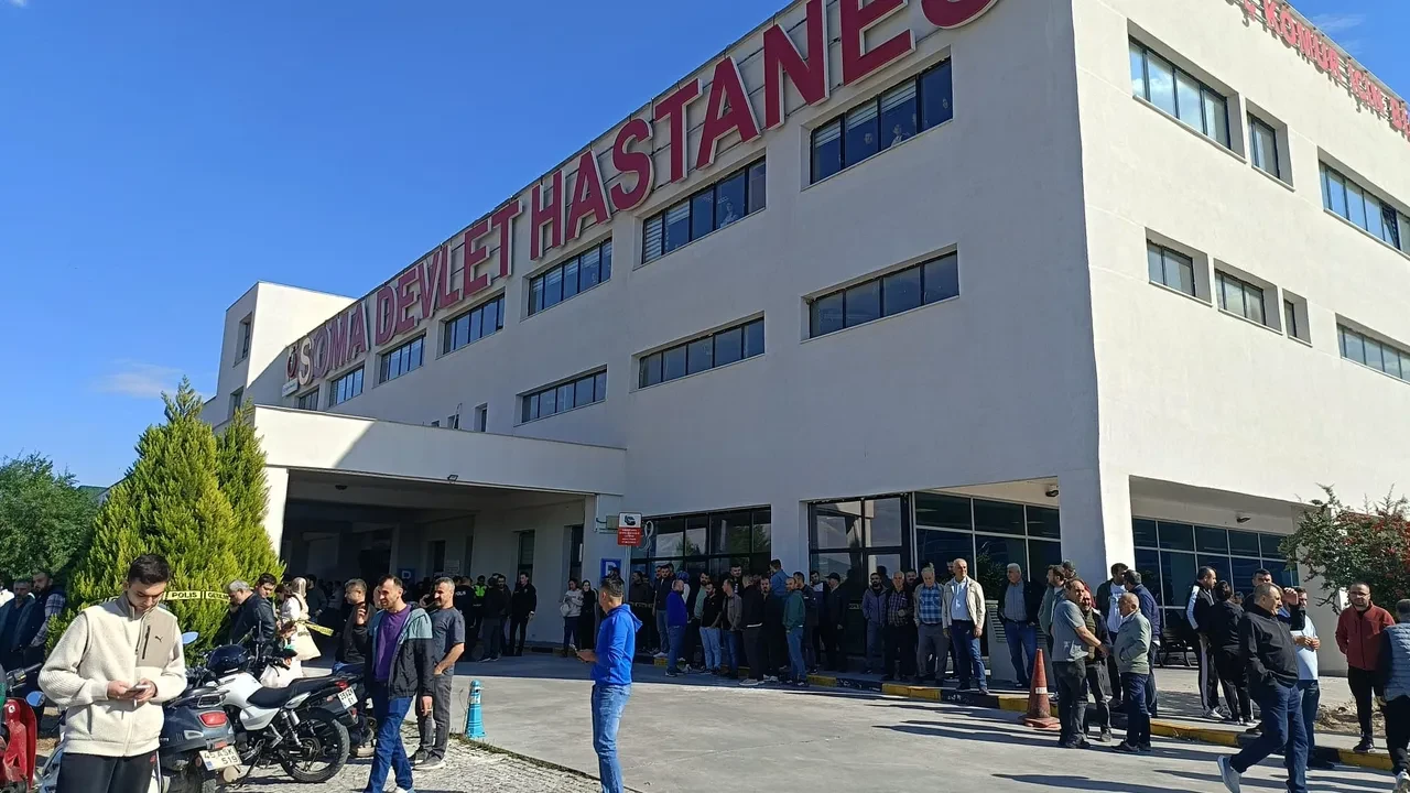 Manisa Soma'da maden ocağında göçük: 5 işçi mahsur kaldı