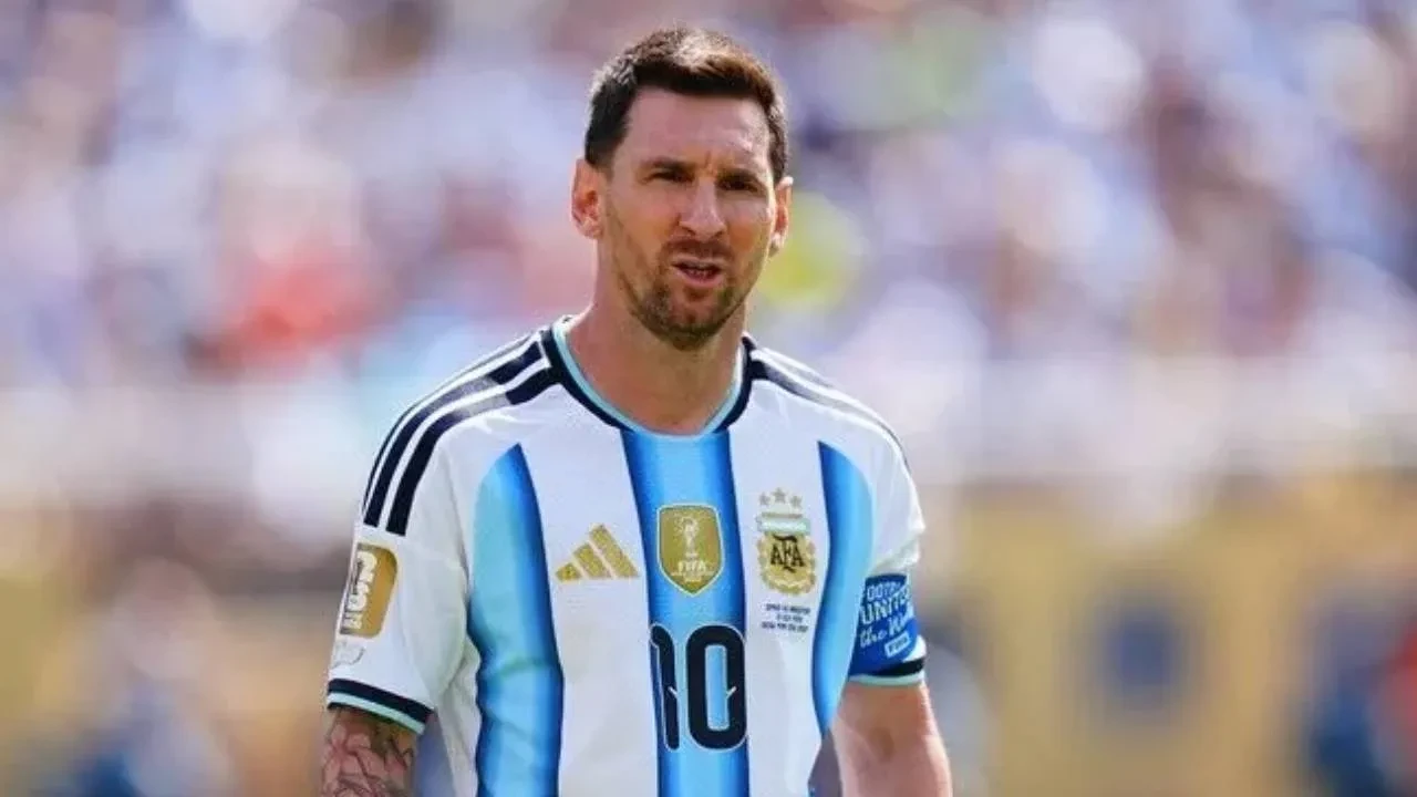 Messi'nin yeni takımı belli oldu! İmzalar resmen atıldı
