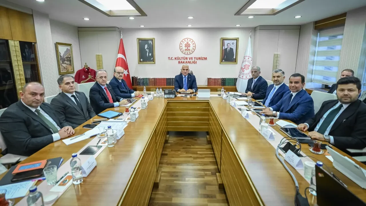 Müze ve ören yerlerinde dijital dönüşüm için geri sayım: T.C. kimlik kartları müzekart olarak kullanılacak