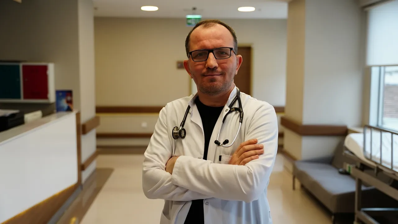 Salonların vazgeçilmeziydi, ailenin kâbusu oldu: Ağlayan çiçeği yiyen çocuk yoğun bakıma kaldırıldı