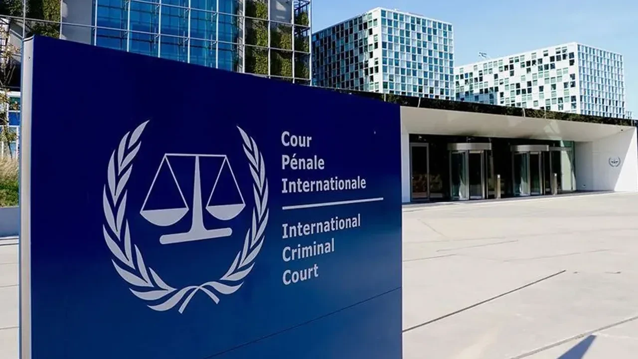 ABD'den Uluslararası Ceza Mahkemesi'ne yaptırım kararı! AB ve BM'den tepki