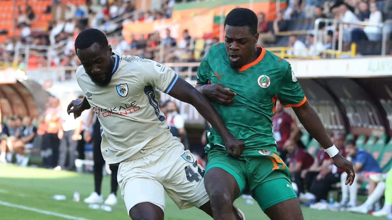 Alanya'da gol sesi çıkmadı! Alanyaspor ile Erzurumspor FK puanları paylaştı