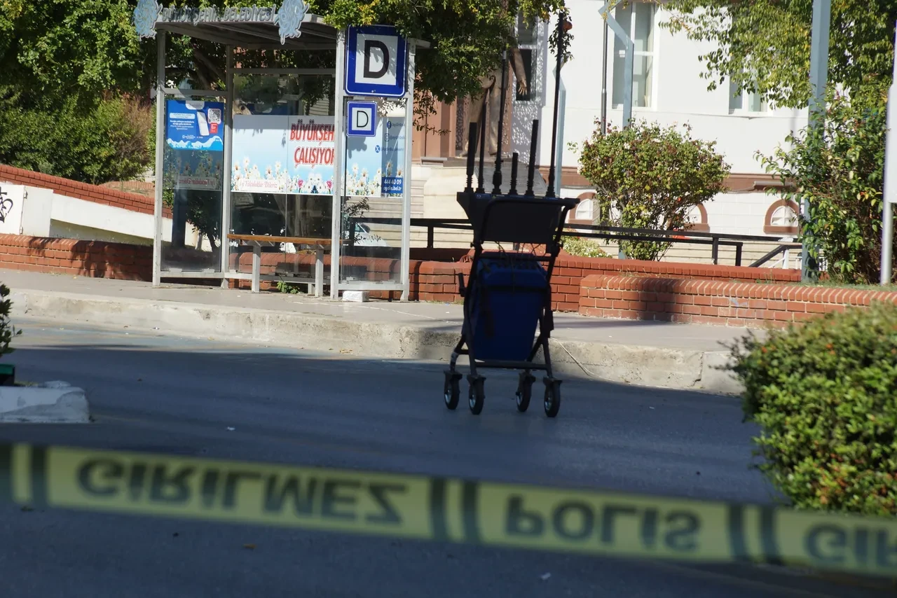 Aydın'da adliye önünde şüpheli paket alarmı