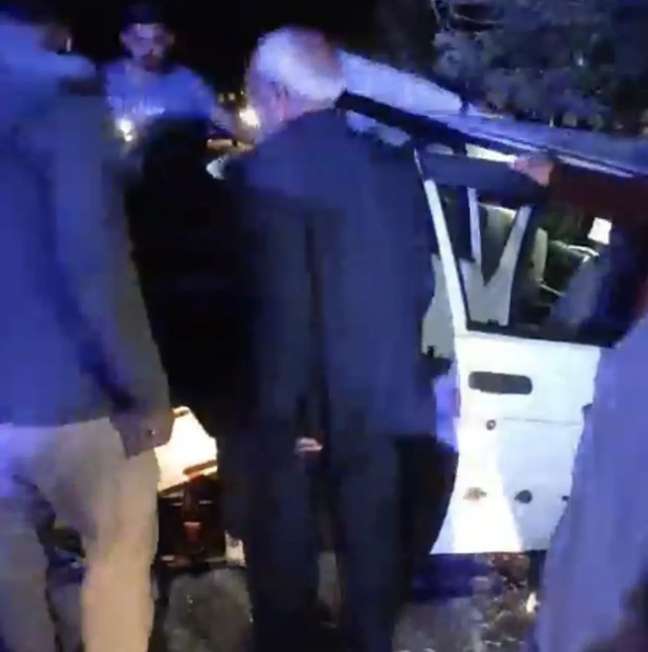 Gaziantep'te minibüs ile otomobil çarpıştı: 1 ölü, 7 yaralı