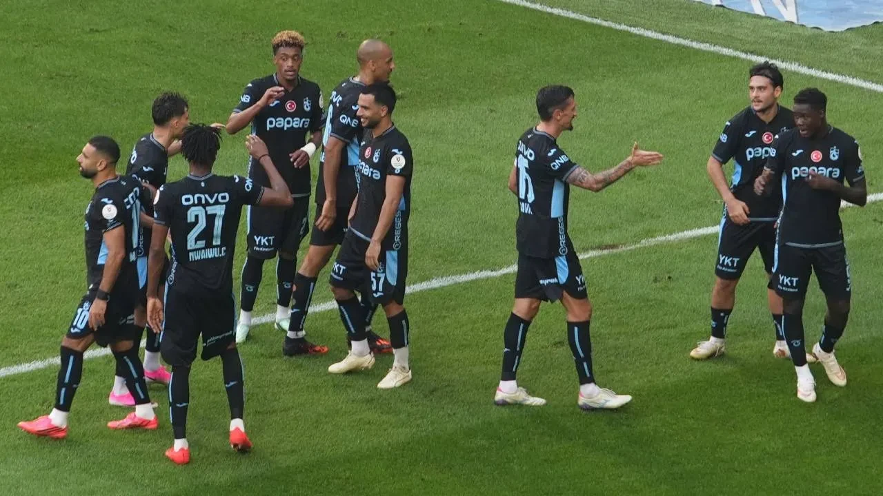 Trabzonspor ilk yarıda fişi çekti! Bordo-mavililer, Samsunspor deplasmanında kazandı