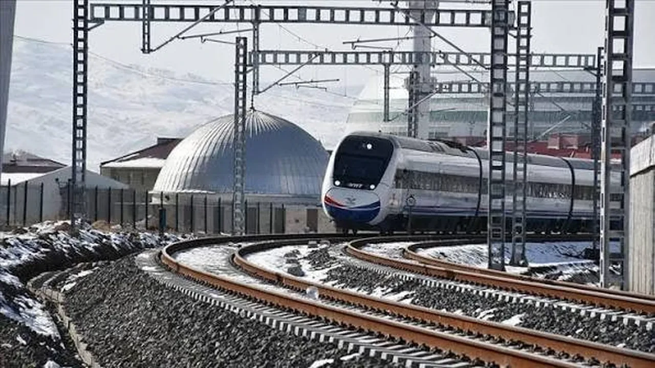 Trenle seyahat edenler dikkat! Yönetmelik değişti: İşte iptal biletleri ilgilendiren yeni düzenleme