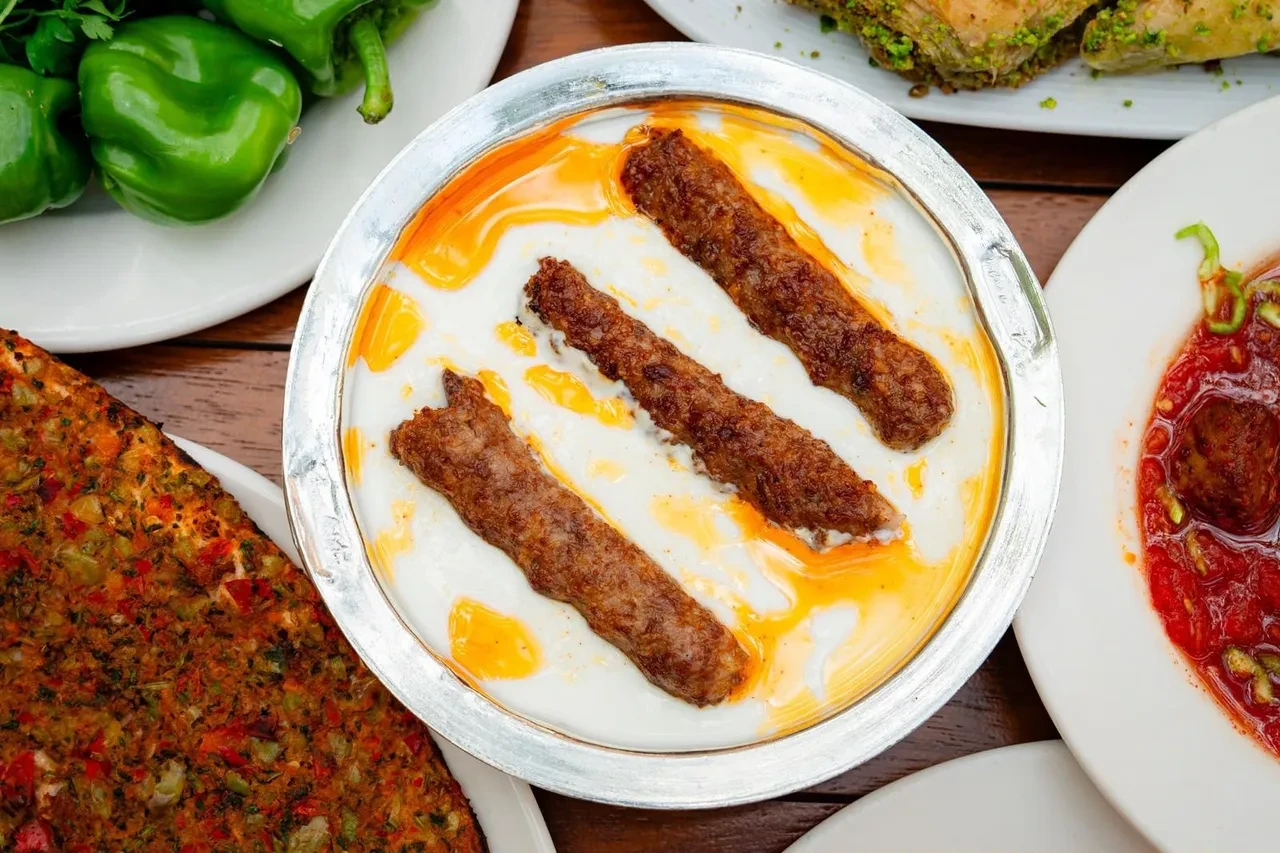 Baklavadan kebaba, beyrandan katmere Gaziantep’in tatları 73 lezzet noktasında buluştu