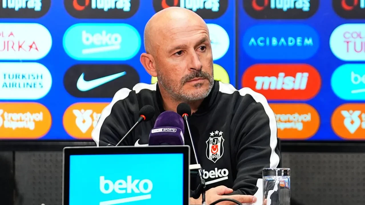 Beşiktaş'ta Italiano'dan hakem sözleri! "Şaşırarak izliyorum, anlayamıyorum"