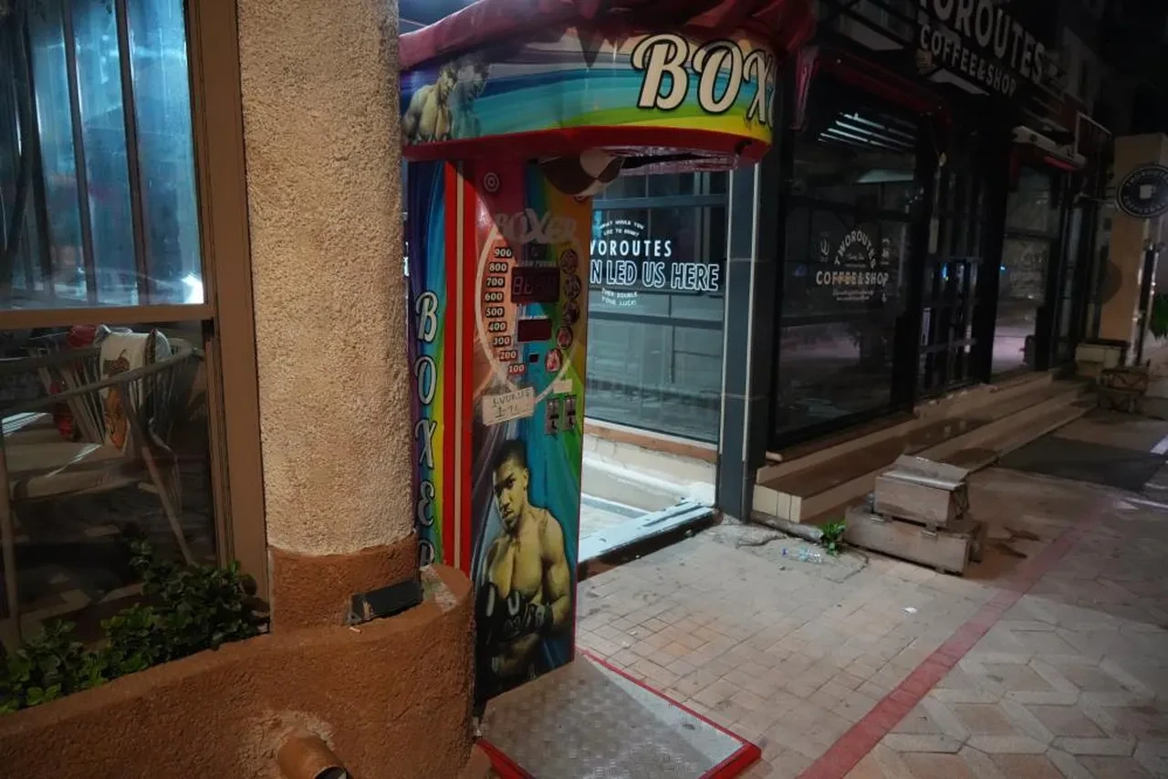 Boks makinesi yerine duvarı yumrukladı: "Yanlış bir insanı düşündüm, fazla geldi"