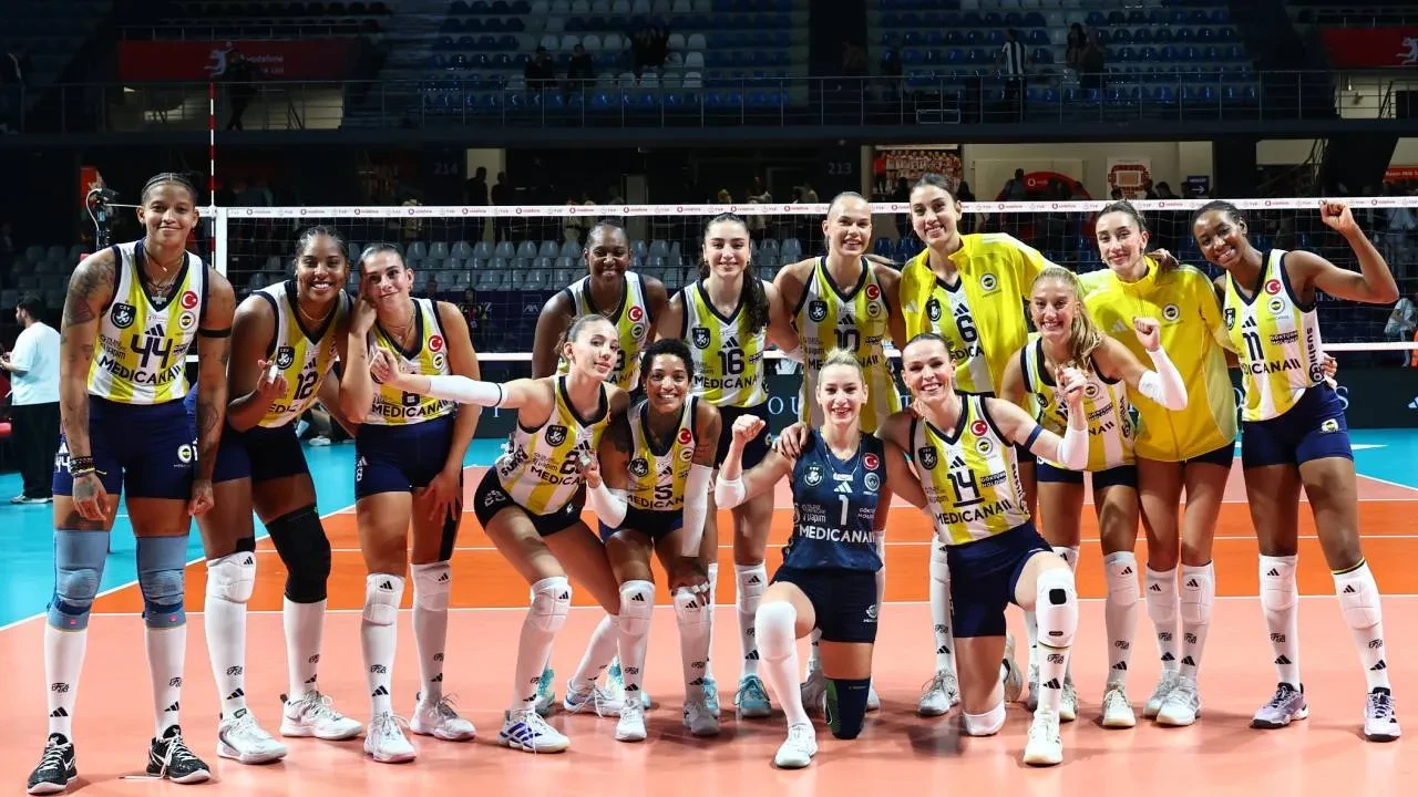 Fenerbahçe, derbide Beşiktaş'ı mağlup etti! Sarı-lacivertliler 2-0'dan dönerek kazandı