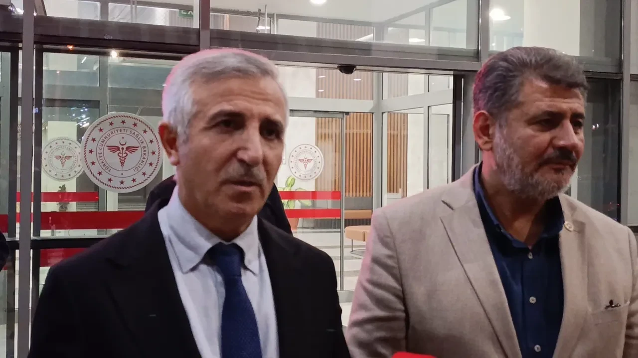 MHP konvoyunda kaza: 1 kişi hayatını kaybetti, milletvekili dahil 7 kişi yaralandı