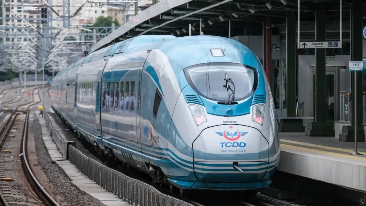 Tren yolcularında yeni dönem başladı! 90 güne düşürüldü: Cezası 9 bin 473 TL