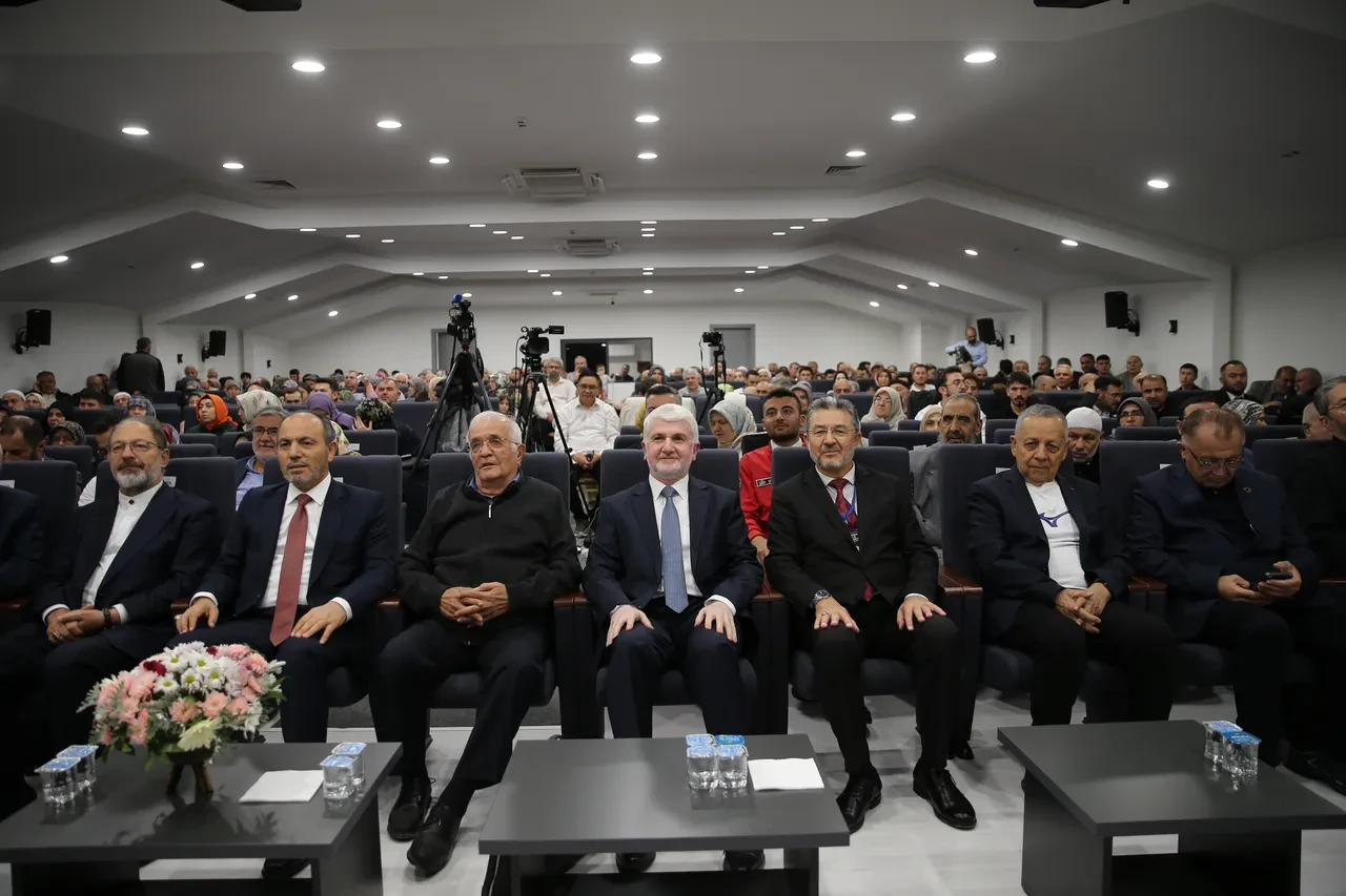 TUSAŞ Genel Müdürü Akşit'ten çarpıcı sözler: "Yabancı elektrikli araçları kampüse almıyoruz"