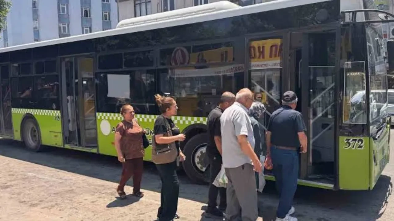 Adana'da ulaşıma zam: Dolmuş ve halk otobüsü ücretleri arttı