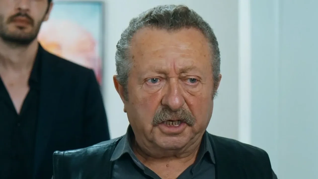 Altı Üstü İstanbul dizisinde Hikmet ölecek mi? Erkan Can Altı Üstü İstanbul dizisinden ayrılıyor mu?