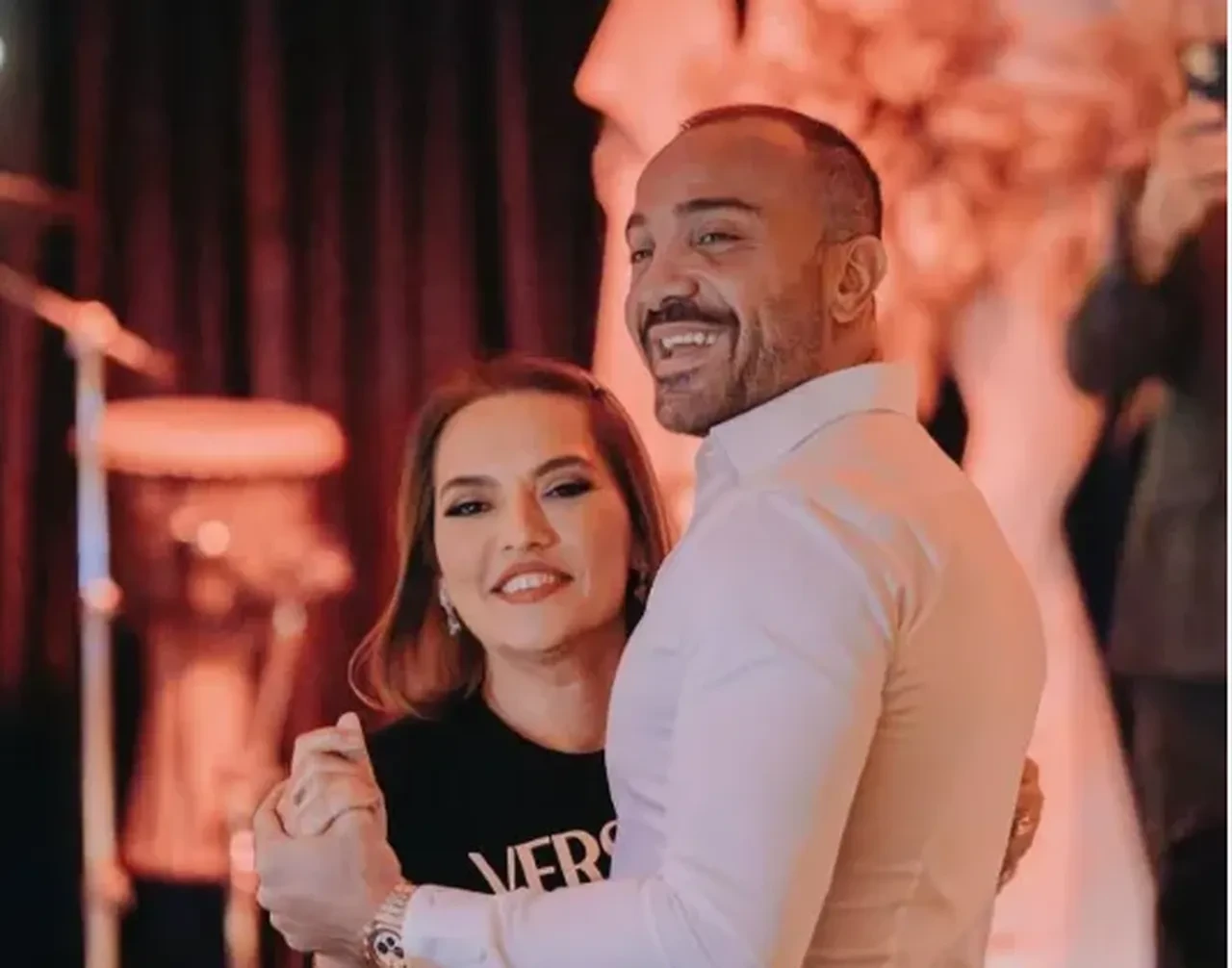 Demet Akalın ile Okan Kurt'un panik anları! Soluğu acilde aldılar