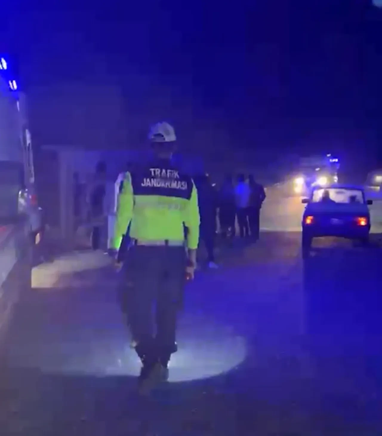 Düzce'de traktörün römorku devrildi: Çok sayıda yaralı var