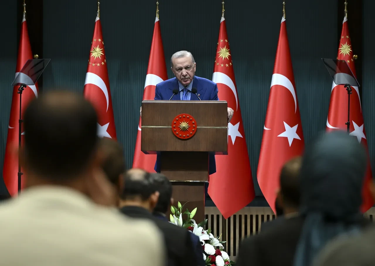 Gözler Kabine toplantısında: Ana gündem fon soruşturması