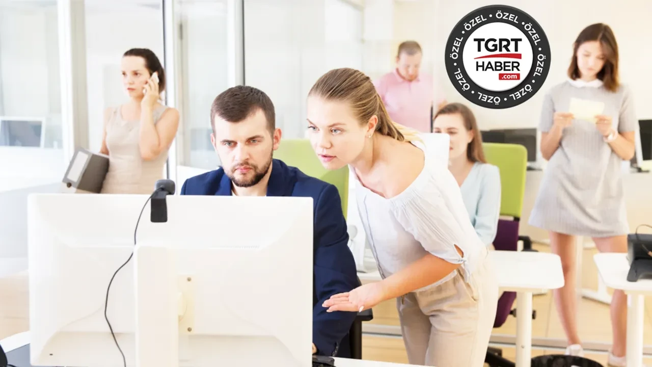 İşveren mesajlarınızı gizlice okuyorsa dikkat! Tazminat ödemek zorunda kalabilir