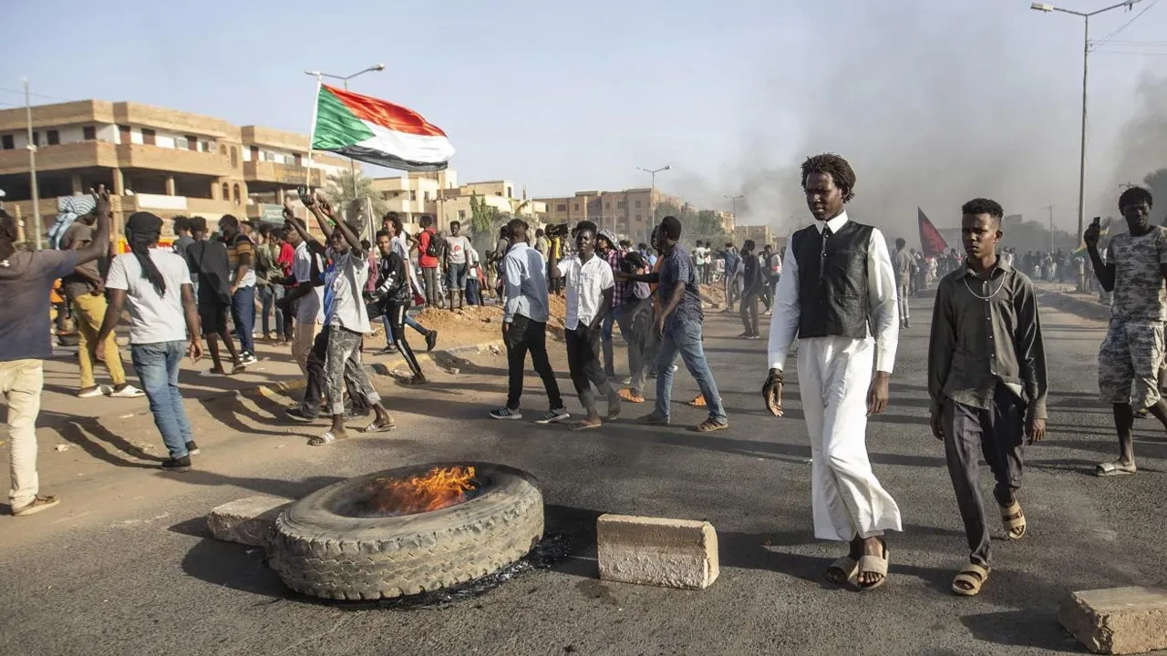 Mısır Sudan'daki altın madenine hava saldırısı düzenledi iddiası: 72 madenci hayatını kaybetti
