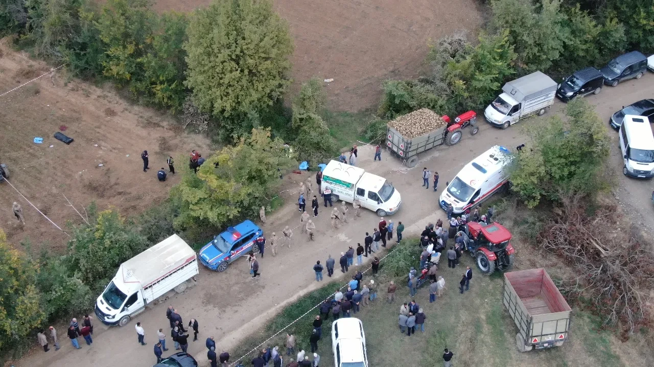 Tarlada dehşet! Kurşun yağdırarak bir aileden 4 kişiyi öldürdü
