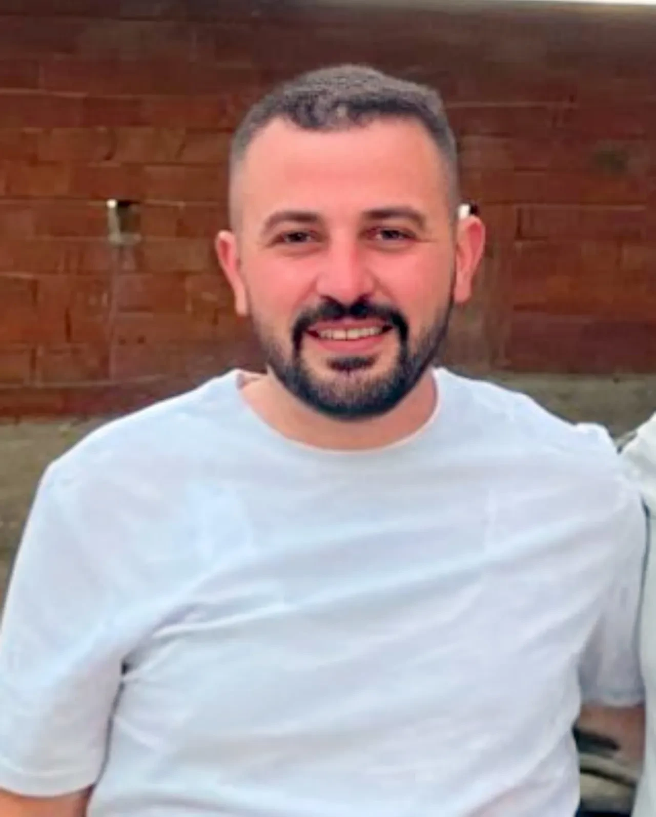 Tarlada dehşet! Kurşun yağdırarak bir aileden 4 kişiyi öldürdü